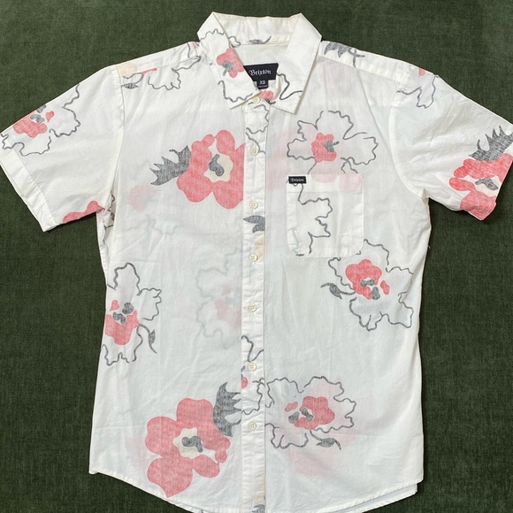 Brixton Short Sleeve Button-Up Shirt - Picture 1 of 3